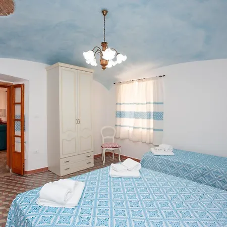 Casa - Sardegna 度假居 *
